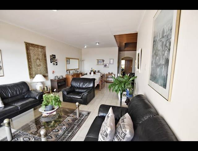 3 BEDROOM APARTMENT FOR SALE IN LINKSFIELD